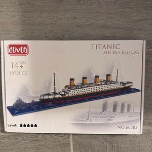Titanic Micro blocks 1872 piece set new